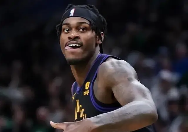 Lakers Take G2 Three Hidden Heroes Step Up