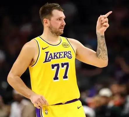 Doncic Shines in Debut as Reaves Lifts Lakers